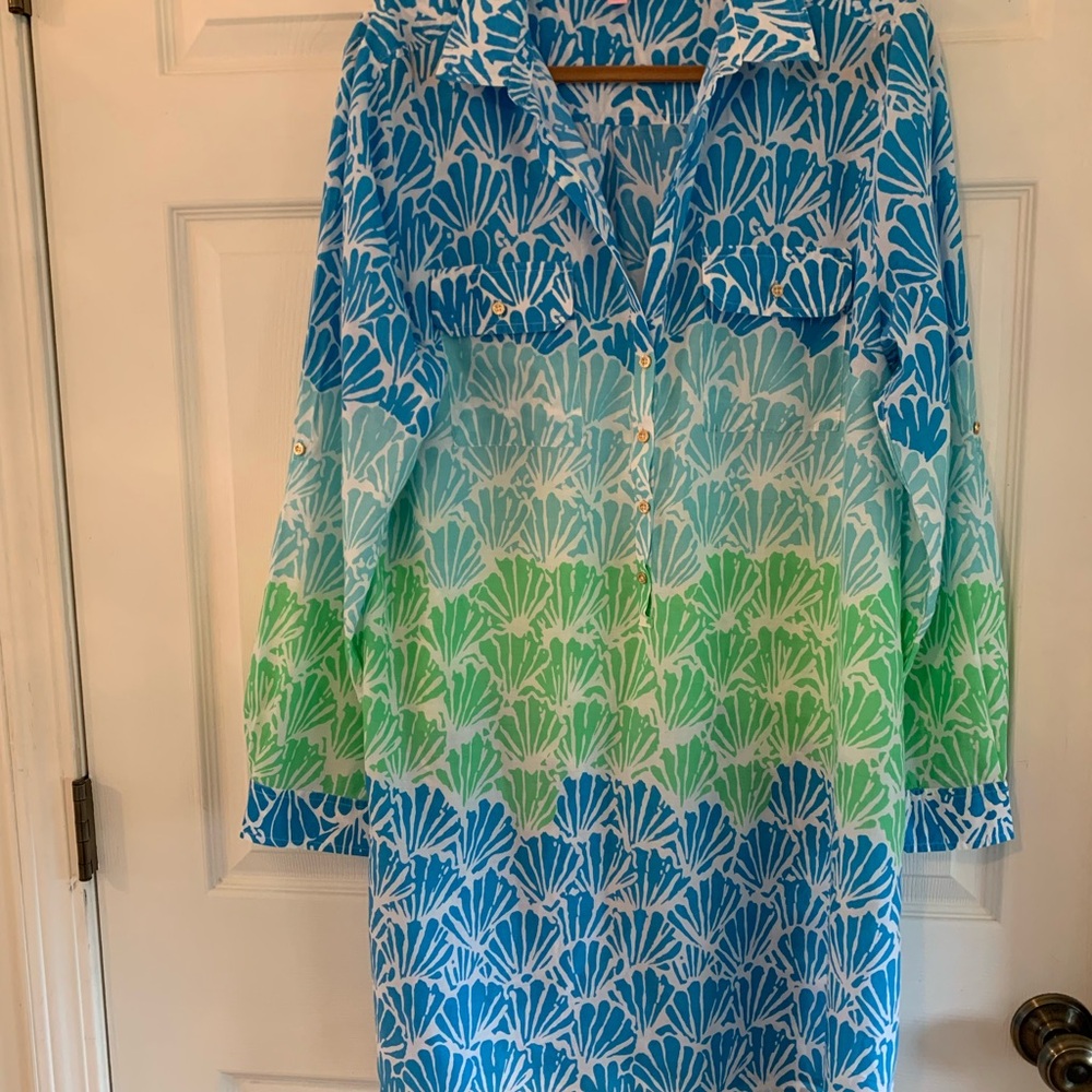 Lilly Pulitzer Blue and White Patterned beach dress